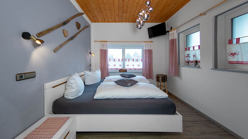 Schlafzimmer Ferienwohnung Alpenstern Schönau